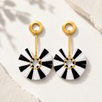 "Cirrus" Black 'n White - Women's earrings - Image 4